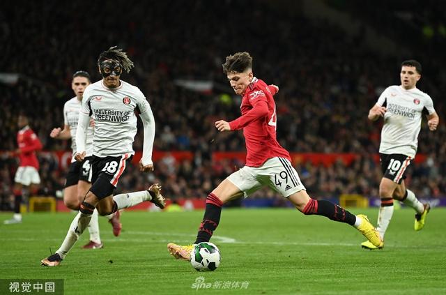 ESPN发布本赛季MVP模拟投票：SGA微弱优势险胜约基奇（ESPN公布本季MVP模拟投票结果：SGA以微弱优势力压约基奇）